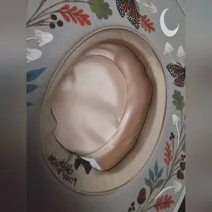 Luna Bloom | Accessories | Luna Bloom Goldie Hat | Poshmark display picture 2